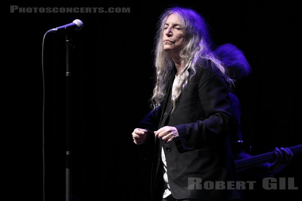 PATTI SMITH - 2021-10-08 - PARIS - Grand Rex - 